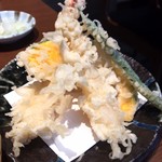 石臼挽きそば 石月 - 海老と初夏野菜の天ぷら