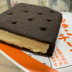 六花亭 - 雪こんチーズ