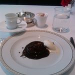 レストラン タテル ヨシノ - チョコレートのタルトは濃厚