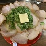 鉄板食堂 バレーナ - 元祖花びらチャーシューメン 塩バター味