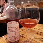 ピッツェリア パーレンテッシ - オーガニックの赤ワイン　ロゼのようですね