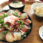 お食事処 さとう - ブリ丼