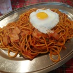 スパゲッティ屋ナポリ - 目玉焼きトッピングのナポリタン！　大盛り