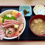 万祝 - 「厳選素材海鮮丼」@1980