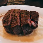 Ruth's Chris Steak House - なかなかの分厚さ＾＾笑笑