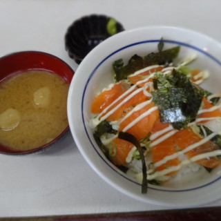 きっちんハウス つ村_1