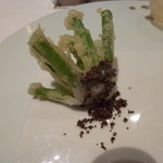 ア・ニュ ルトゥルヴェ・ヴー - ホウレン草のフリット