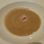 ア・ニュ ルトゥルヴェ・ヴー - キジと栗のヴルーテ