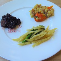 インプレイス 3-3 ヒルトン名古屋 - クスクス、チェリートマト、フェンネルのホットサラダ、メルティチーズパスタ 菜の花のトロフィエ、メルティチーズリゾット 黒米と烏賊