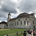 Cafe Restaurant Gasthof Schweiger  - ヴィース教会の外観。