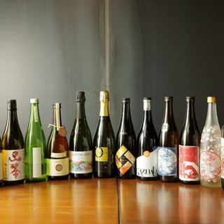 There are over 100 types of sake. Extensive lineup of beer and wine