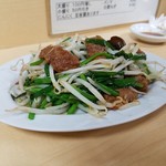 中華処 香香 - ニラレバ炒め(650円)