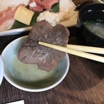 焼肉 きざくら - タンはレモン汁につけて食らう