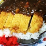 カツカレー：850円