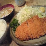 Tonkatsu Osamu - 早い、旨い、安い！おさむのとんかつ定食(75g)