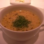 レストラン カーウントカー - ”ウィーナーカルトフェルズッペ”ウィーン風カルトフェルのスープ　マジョラムの香り