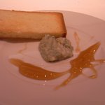 レストラン カーウントカー - ブルーチーズ　自家製のブリオッシュとハチミツ添え