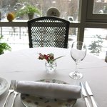 プレ・ヴェール - 私の席からは正面に大通公園の「札幌市資料館」が見えた