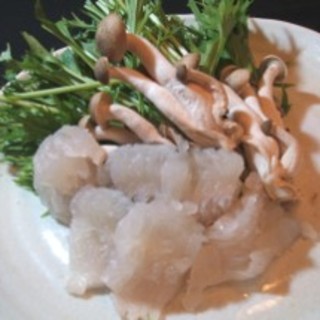 Conger conger and matsutake mushrooms steamed in a clay pot