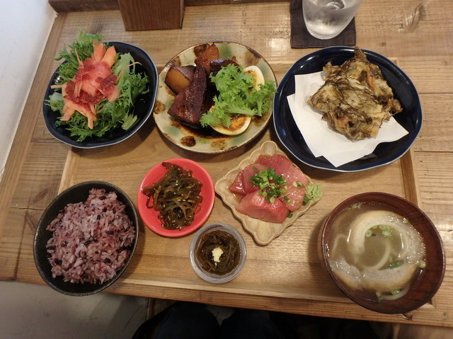 サンサンゴゴ 旧店名 カフェ三三五五 逗子 葉山 沖縄料理 食べログ