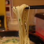 博多ラーメン 長浜や - 博多ラーメンの麺