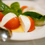 イル ルポーネ - トマトとモッツアレラ