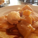 ルバーブ - りんごのキャラメリゼ バニラアイス♡