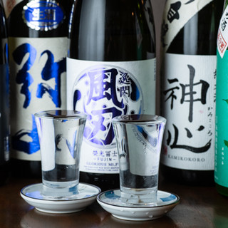 多彩なドリンクからお好みの一杯をどうぞ！旬の日本酒も◎