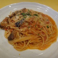 タベルナ ラ・メッセ - 茄子とリコッタチーズ　トマトのスパッゲティ