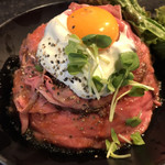 レッドロック - 黒毛和牛ビーフステーキ丼