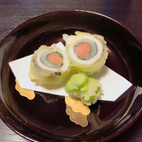 すし処 睦月 - さよりの明太子巻きと空豆の天麩羅