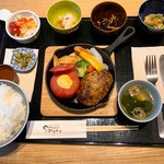 長崎茶寮 - トマトチーズハンバーグ御膳 ¥1500(税抜)