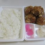 とよ唐亭 - 暫く待つと注文したげんこつ唐揚げ弁当５個入り４４５円が出来あがってきました。
