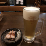 Bisutoro Taira - 生ビールとお通し