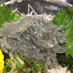 Bentenjimayamamototei - 薬味も旨い。新鮮さが写真で伝わるか⁈
                      ド旨〜い！ ＼(^^)／