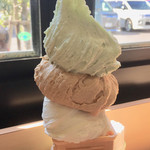 豊上モンテリア Sweets & Gelat - よもぎ ＆ ロイヤルミルクティー ＆ 
搾りたて牛乳