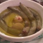 ズッペリア オステリア ピティリアーノ - 鎌倉のそら豆とにんにくのオイルコンフィ？