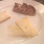 ズッペリア オステリア ピティリアーノ - チーズ盛り合わせ