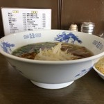 えびす屋 - 丼はこんな感じ