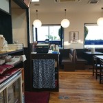 紺のれん - お店の中の様子