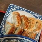 紺のれん - 餃子アップ