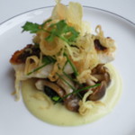 フレンチサック - メイン料理。この日のお魚料理は真鯛のポワレ。