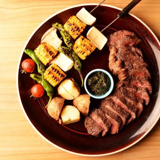 Charcoal-grilled thick-sliced Steak made from rare cuts of meat