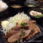 升屋 - 九州産豚肉の生姜焼き780円
