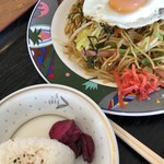 レストラン喫茶 ふじ - 料理写真:焼きそば 800円