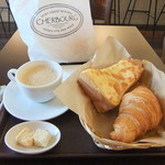 シェルブール - ﾍｰｾﾞﾙﾅｯﾂｺｰﾋｰ､おまけのｷｭｰﾌﾞﾗｽｸ､ｸﾛﾜｯｻﾝ･ｵ･ﾌﾞｰﾙ､ｸﾛｯｸﾑｯｼｭ