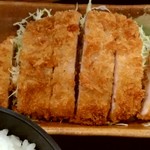 豊丸水産 - 【2019.5.14(火)】ワンコインランチ(トンカツ)500円のトンカツ