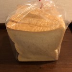 パン工房 feel - 食パン1斤(6枚切り)¥300税抜き