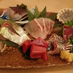 魚ひろ - 刺し盛り！