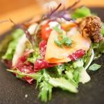 裏参道牛肉店 - スモササラダ